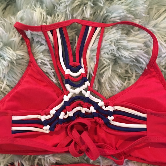 So bathing suit - Picture 2 of 5